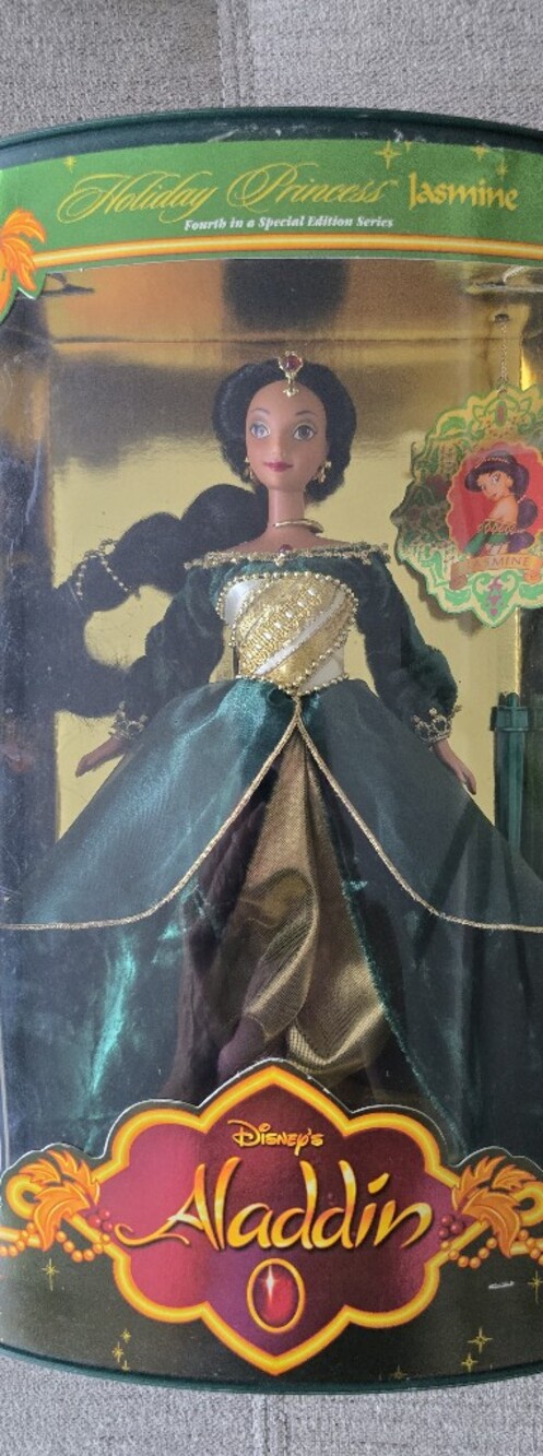Disney Holiday Princess Jasmine Barbie Aladdin Collector Doll in Box